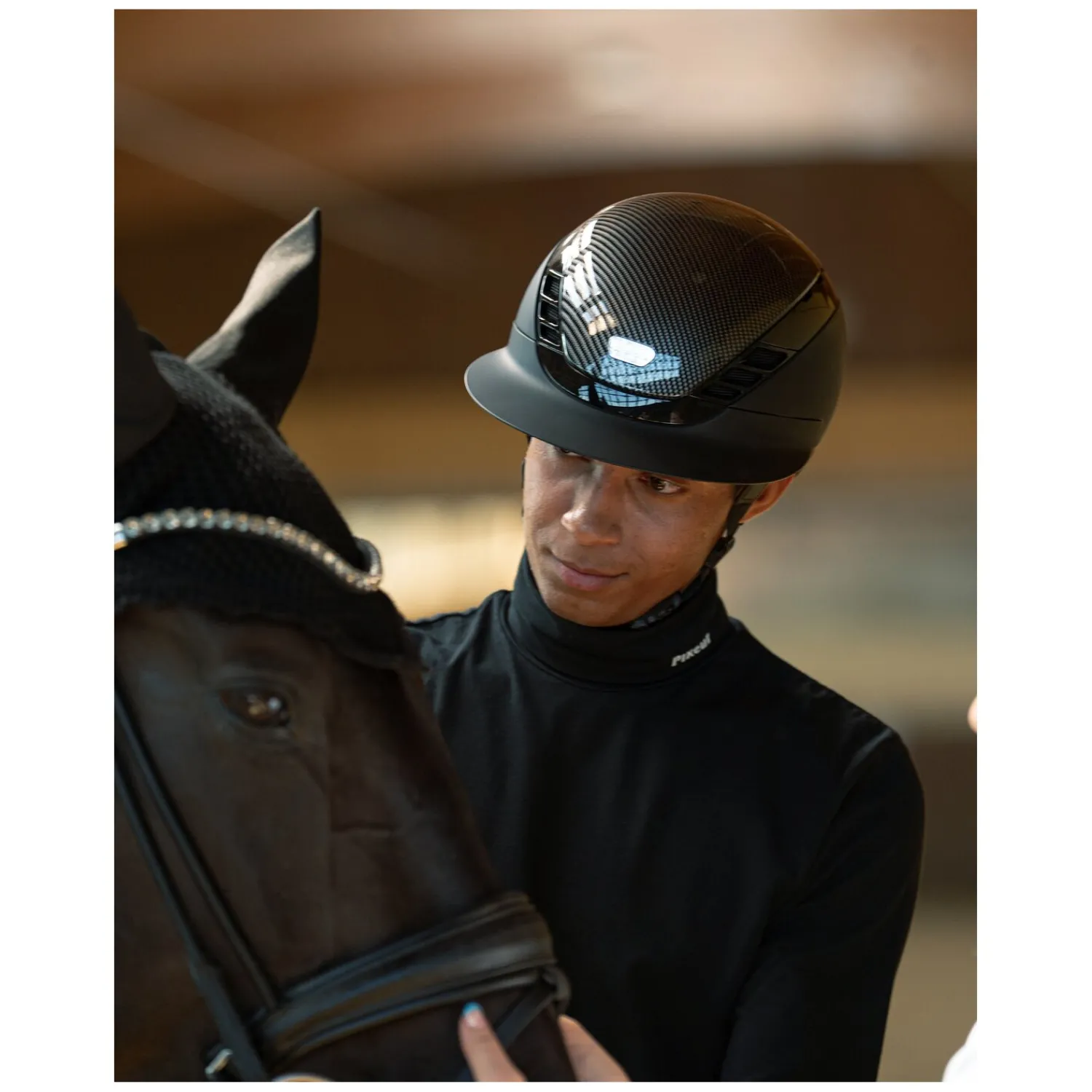 Loesdau Reithelme<ABUS PIKEUR Reithelm AirLuxe Pure Carbonstyle