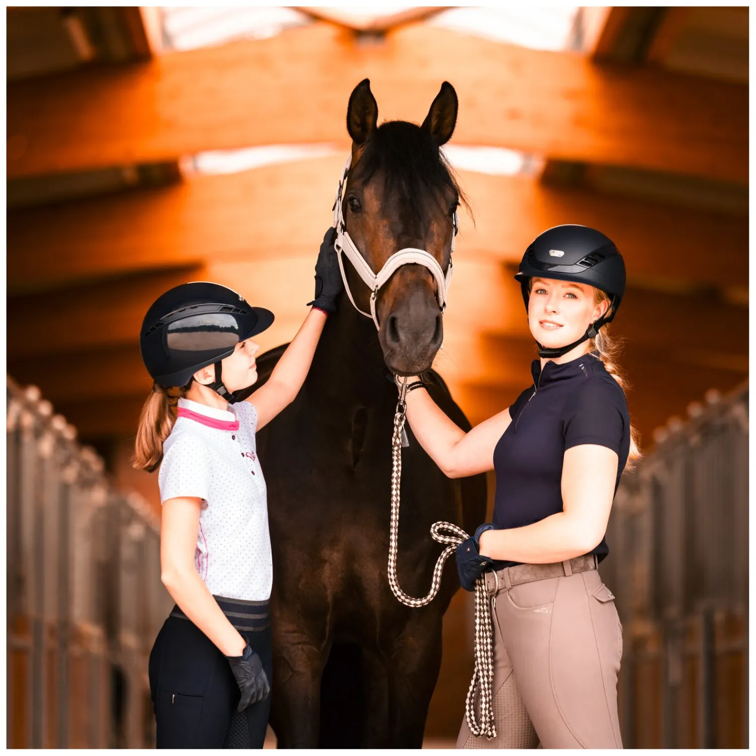 ABUS PIKEUR Reithelme<Reithelm AirLuxe Pure Short Visor