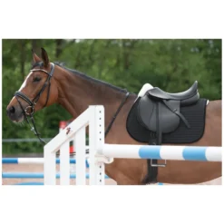 Loesdau Sättel & Zubehör|Schabracken<Horse-friends Lammfell-Schabracke Mesh